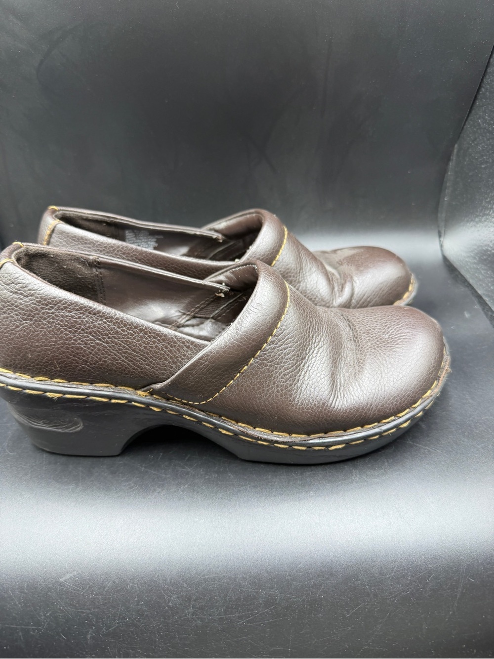 Sonoma life style Women’s Brown Slip-On Clogs - Classic Comfort